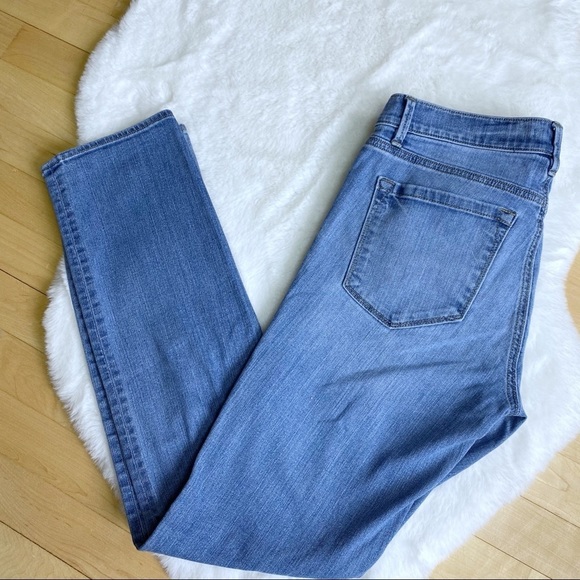 SOLD - Loft Ann Taylor Modern Straight Light Wash Jeans - Picture 12 of 12